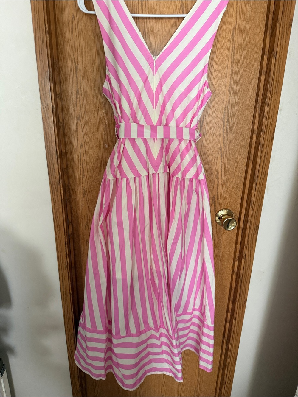 entro Pink and White Striped V-Neck Midi Dress with Tie Waist - Picture 3 of 3